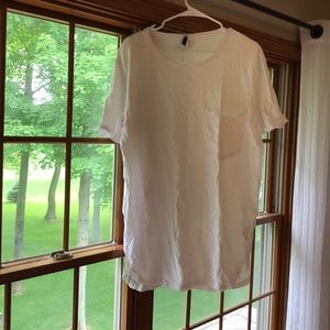 H&M White T, Longer Length w/ Front Pocket